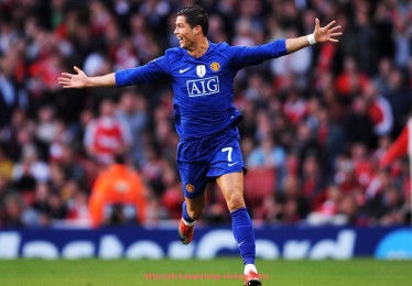 看球通-世俱杯赛后点评合集，媒体与专家全面评议比赛结果