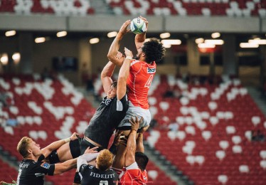 看球通-球员体能分布如何影响世俱杯表现？年度曲线对比详析